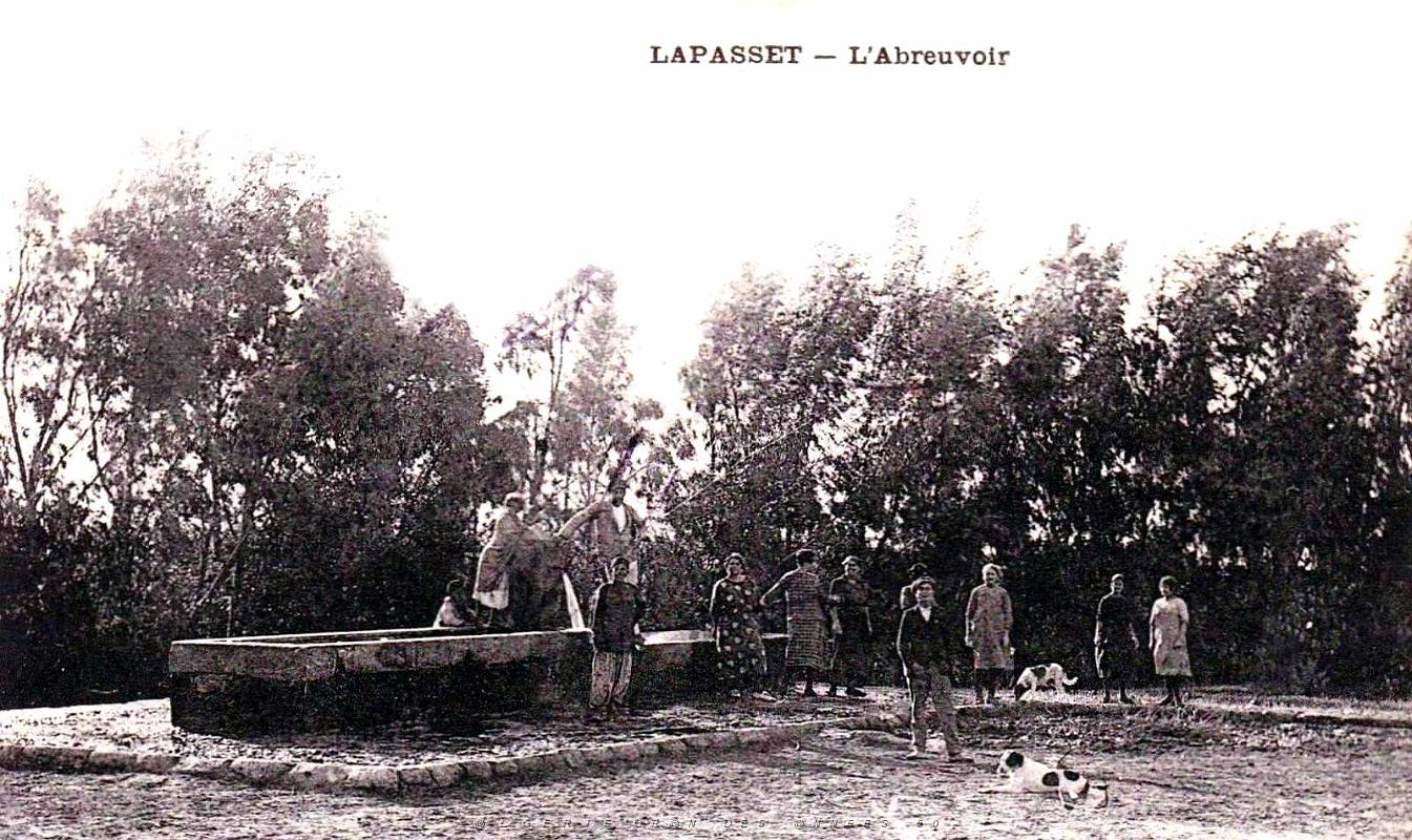 1862- Lapasset - L'Abreuvoir.jpg